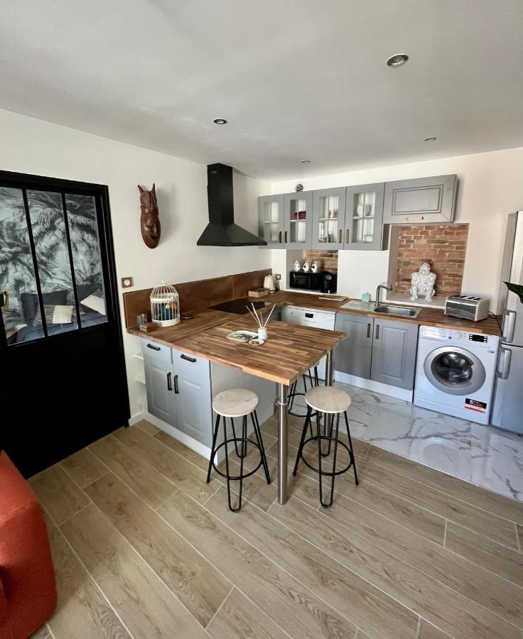 De Charme - Centre Apartment *